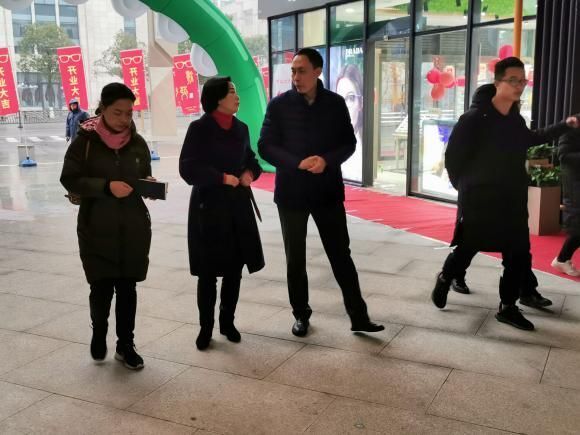 張潤英率隊開(kāi)展春節前安全生產(chǎn)檢查
