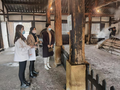 高新城投公司到燊海井、鹽業(yè)歷史博物館參觀(guān)學(xué)習